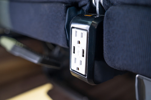 17267234111726692248minibus-outlets