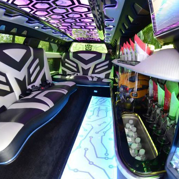 jeep-cherokee-limo interior